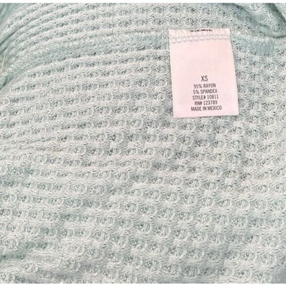 ALYA Ladies Size XS Mint Green Blouse Short Sleeve Top V-Neck Waffle Weave NWT - Picture 5 of 5
